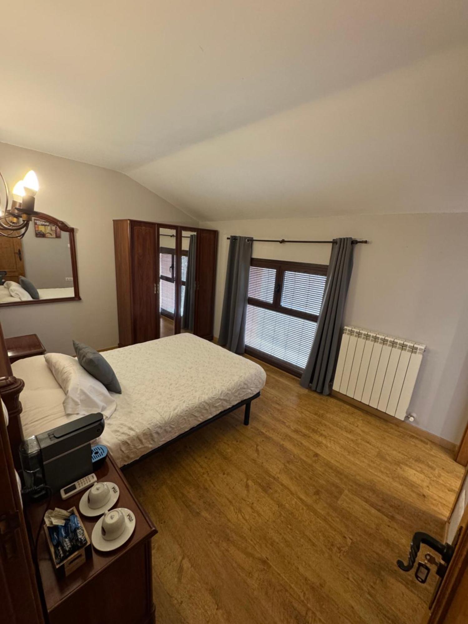 Casa Rural Marga Tardienta Eksteriør billede